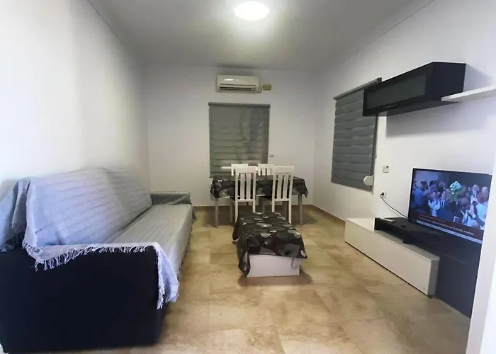 Raquel Villa Conil De La Frontera