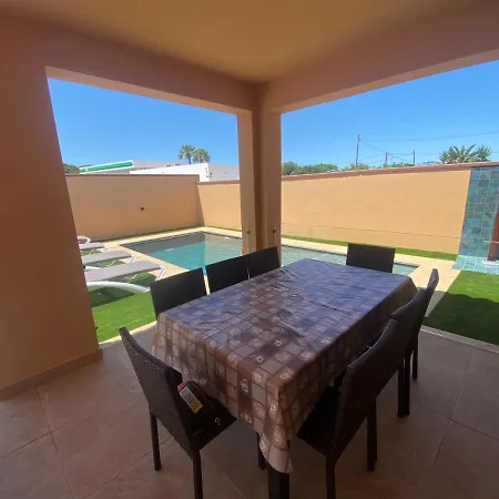 Raquel Вилла Кониль-де-ла-Фронтера