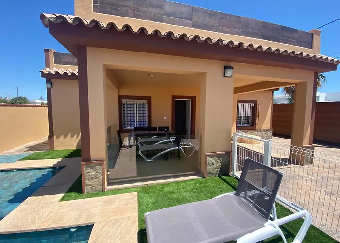 Raquel * קוניל דה לה פרונטרה